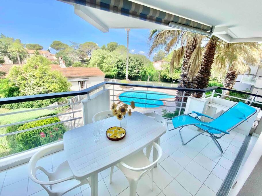 Apartamento Aquarine Piscine Acces Plage Saint-Raphaël Exterior foto