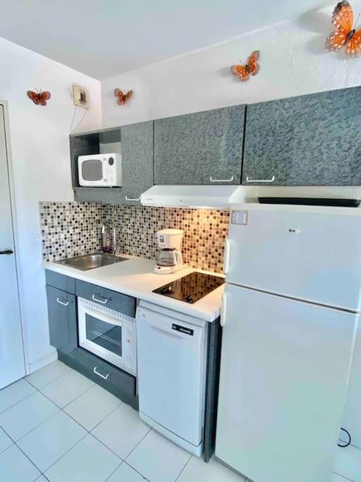 Apartamento Aquarine Piscine Acces Plage Saint-Raphaël Exterior foto